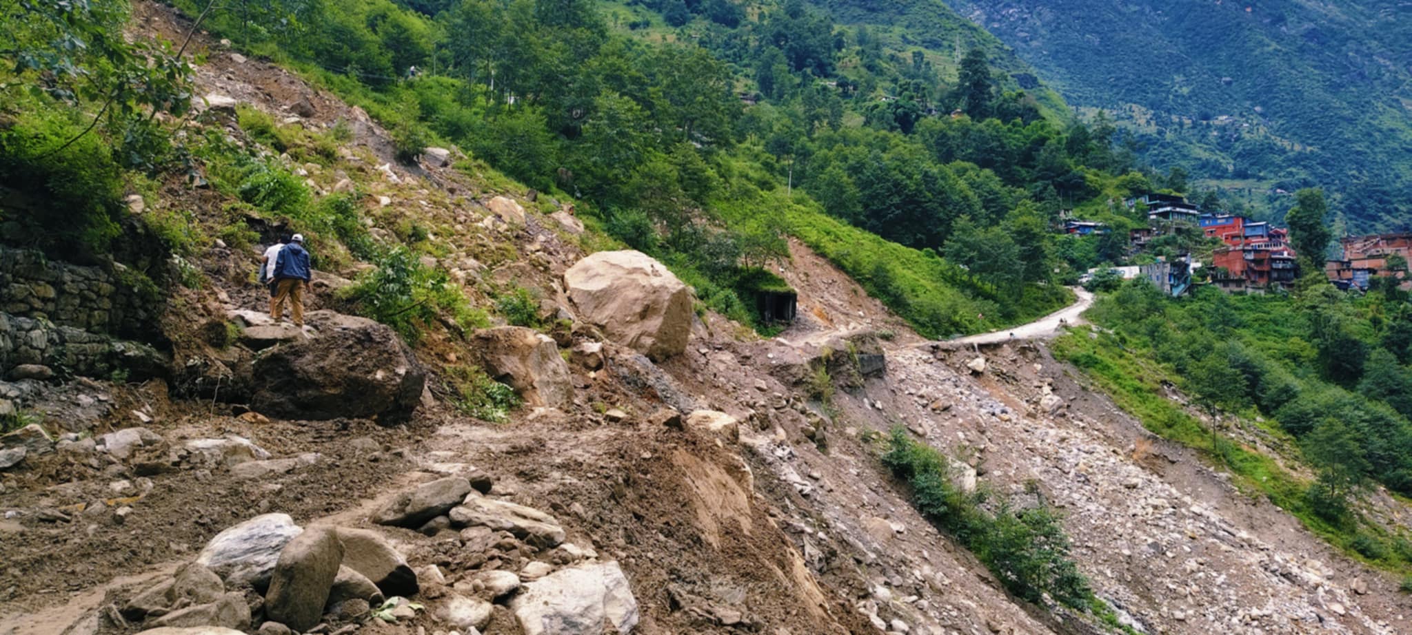 अर्बौँको राजस्व दिने तातोपानी नाका सडक सुधार कार्य कार्यान्वयनमा