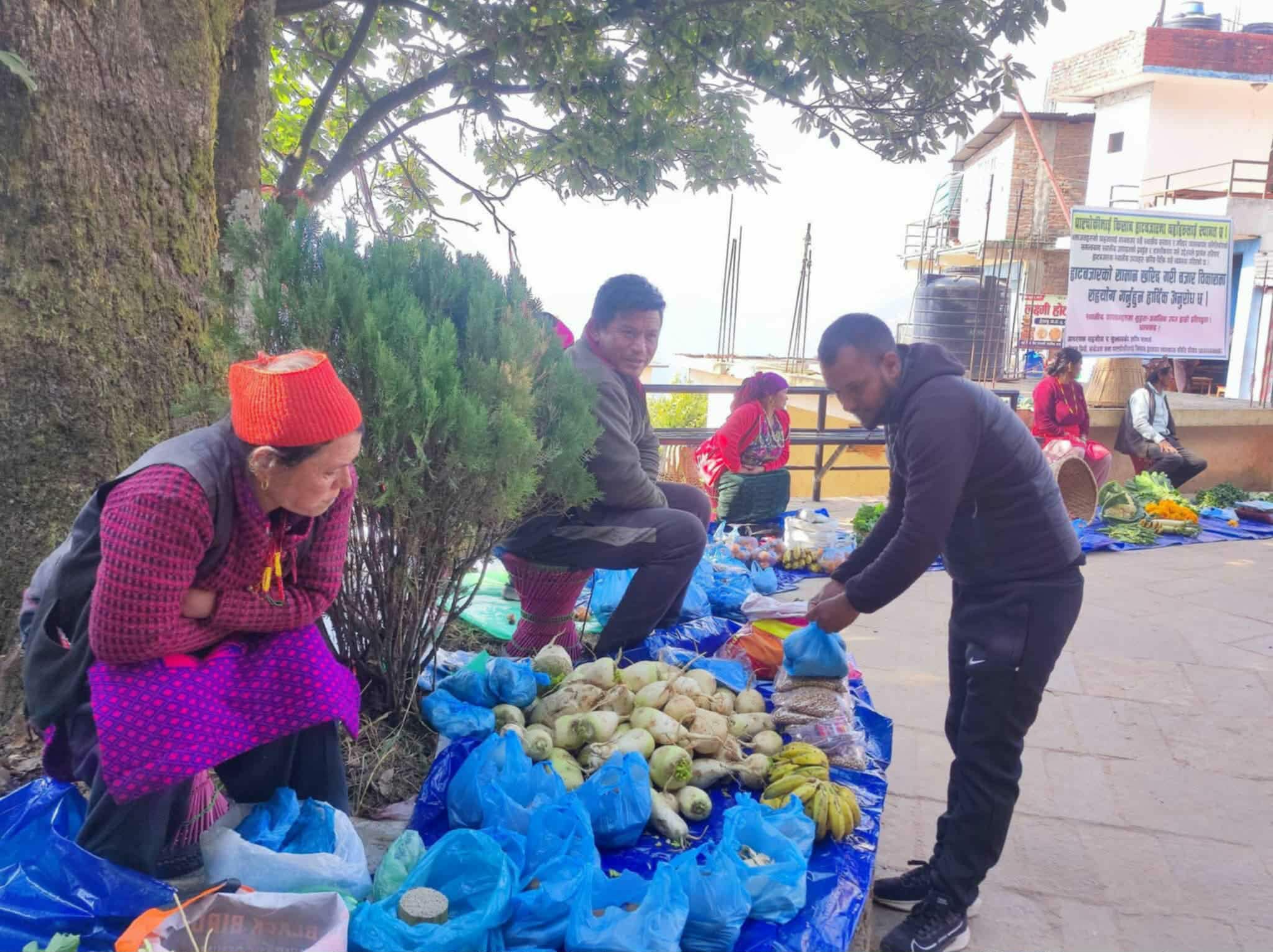 आजबाट पाल्चोकमा हाट बजार सुरु, अब हरेक शनिबार लाग्ने